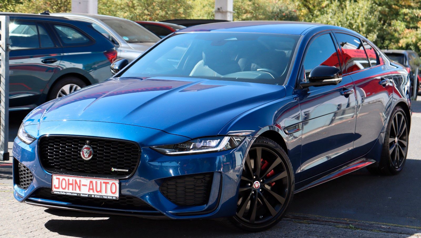 Jaguar XE R-Dynamic Black AWD *1.Hd*360 Kamera*LED*