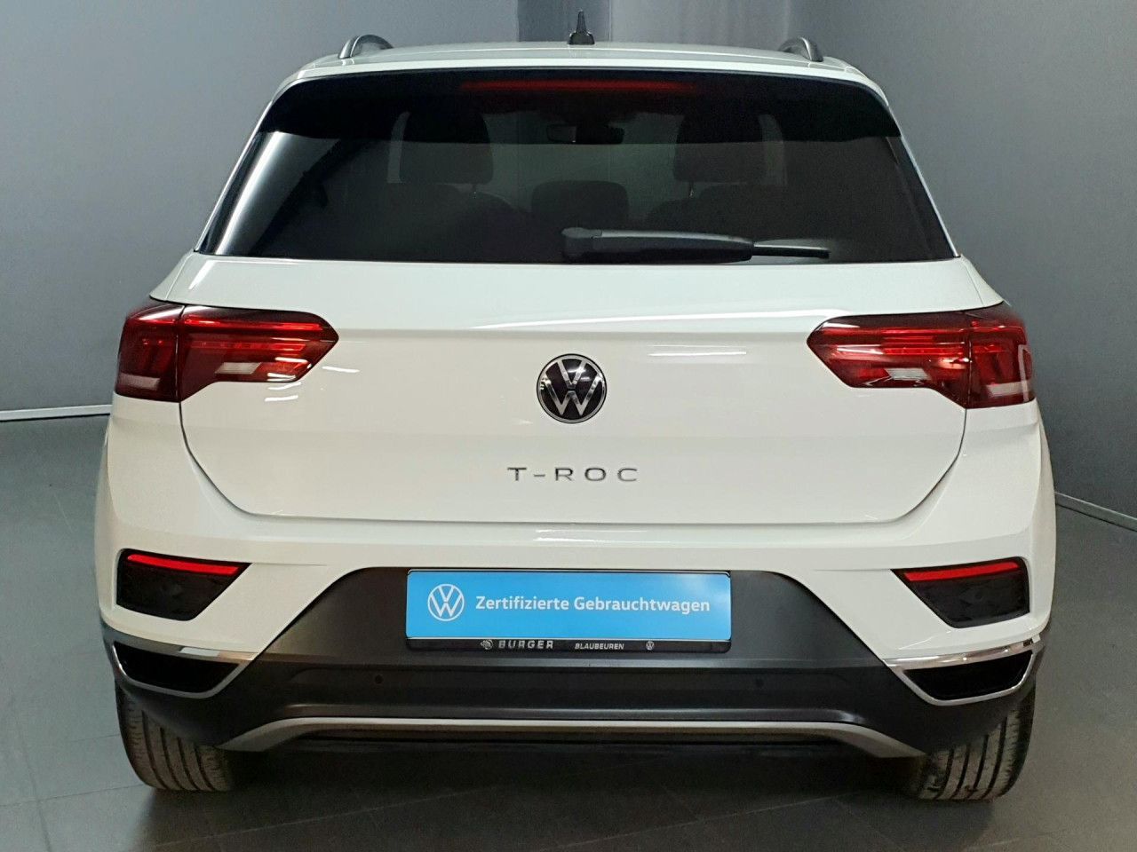 Volkswagen T-Roc 1.5 TSI DSG - Samsaru's Car Outlet