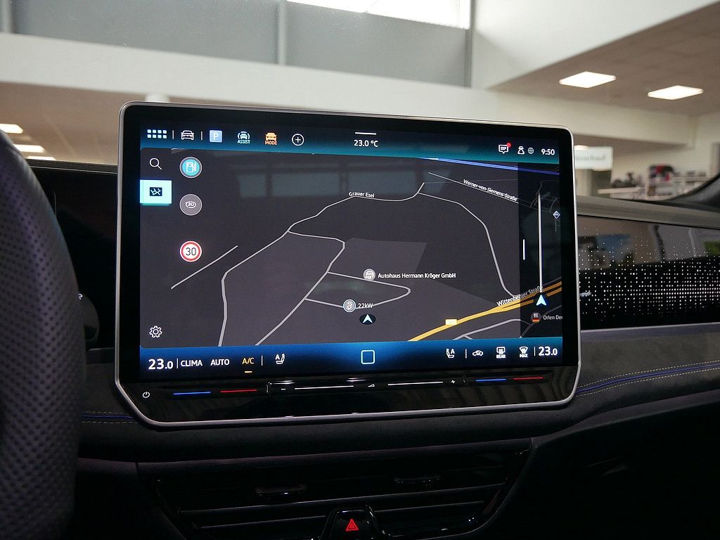 Volkswagen Passat R-Line 2.0 TDI DSG R-Line PANO AHK MATRIX