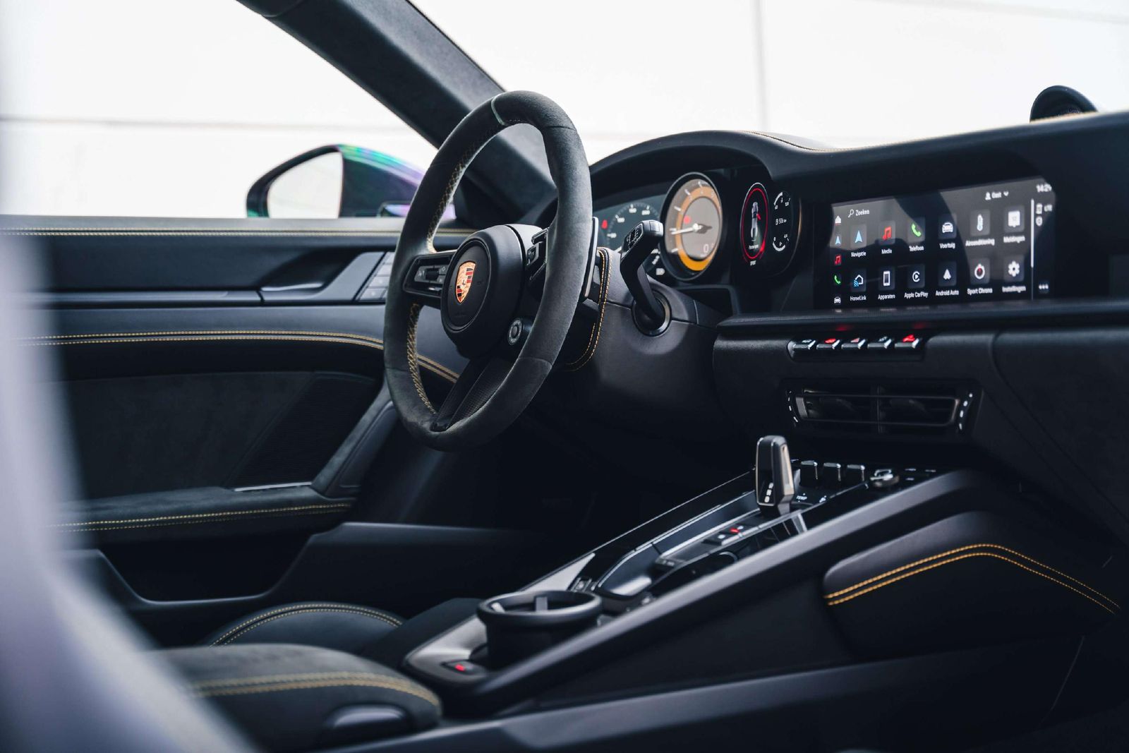 Porsche 992 Dakar / GT-Silver / Carbon / VAT