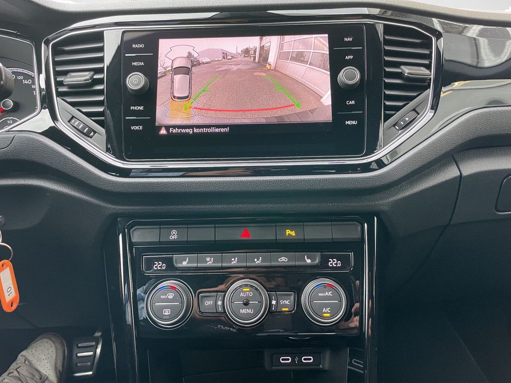 Volkswagen T-Roc 2.0 TSI DSG 4MOTION Black Style - Samsaru's Car Outlet