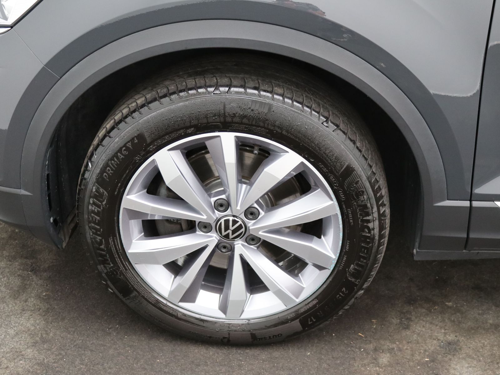 Volkswagen T-Roc Style 2.0 TDI DSG - Samsaru's Car Outlet