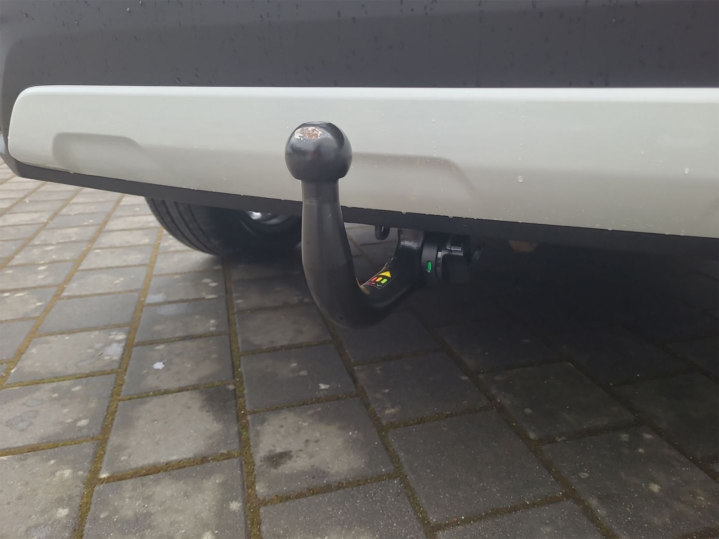 Toyota Corolla Cross 2.0 Hybrid FWD Lounge +AHK-Abnehmb