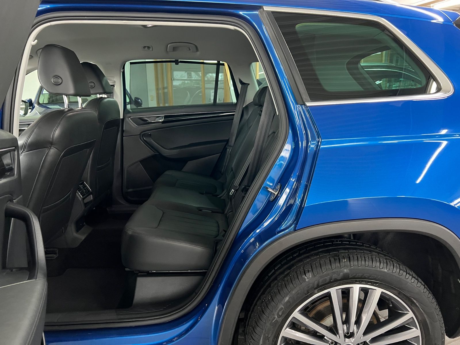 Skoda Kodiaq 200 PS L&K 4x4 AHK+360°+VC+Tablet+ASSIST