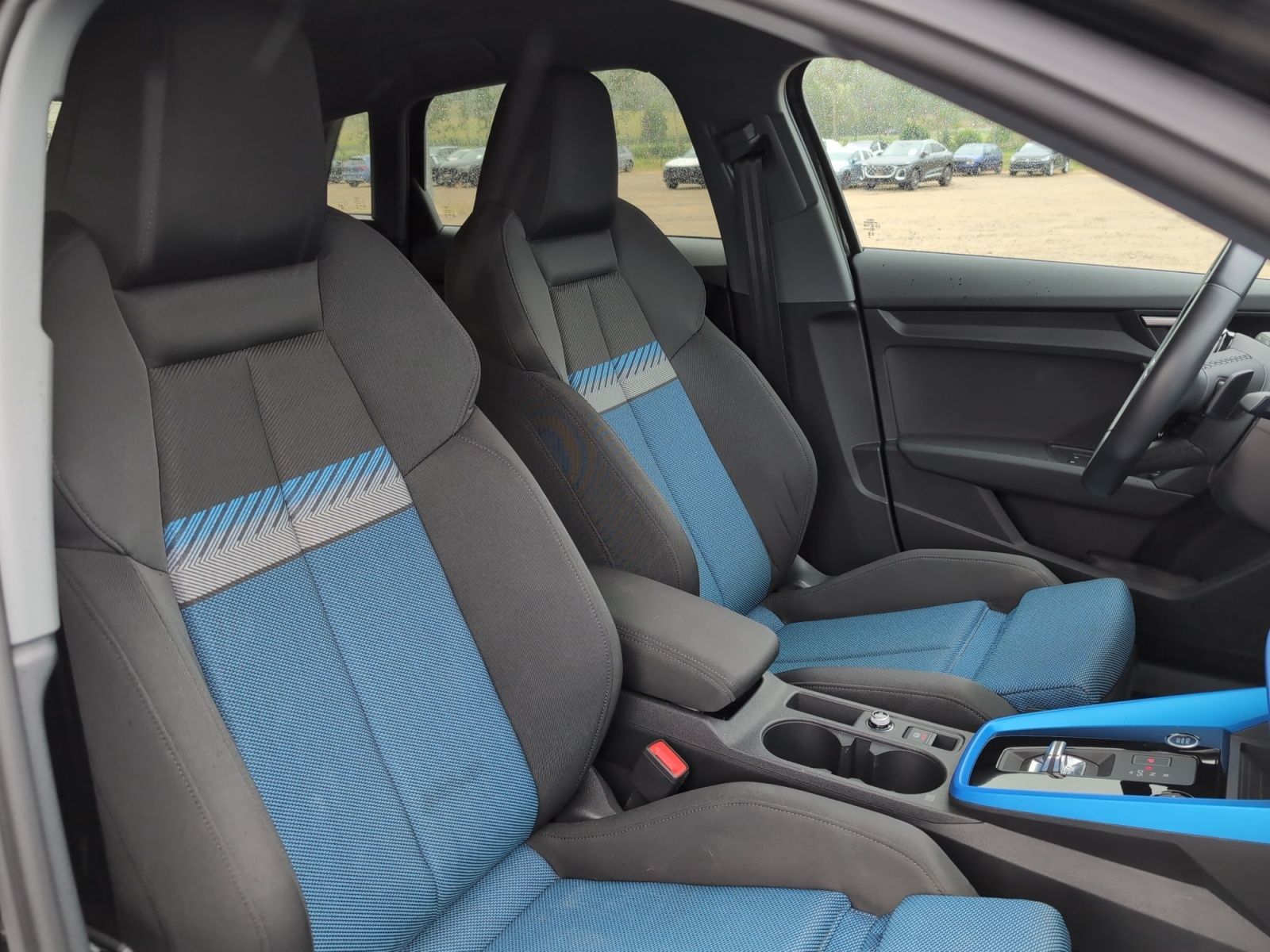 Audi A3 Sportback 30 TFSI S-Tronic Advanced, Sportsit