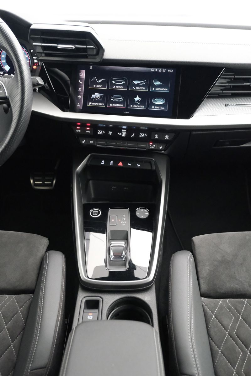 Audi A3 Sportback 35 TFSI S line - Samsaru's Car Outlet