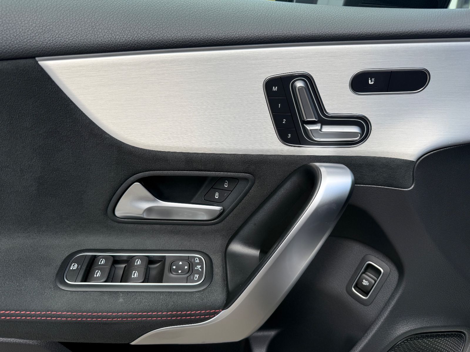 Mercedes-Benz A 35 AMG - Samsaru's Car Outlet