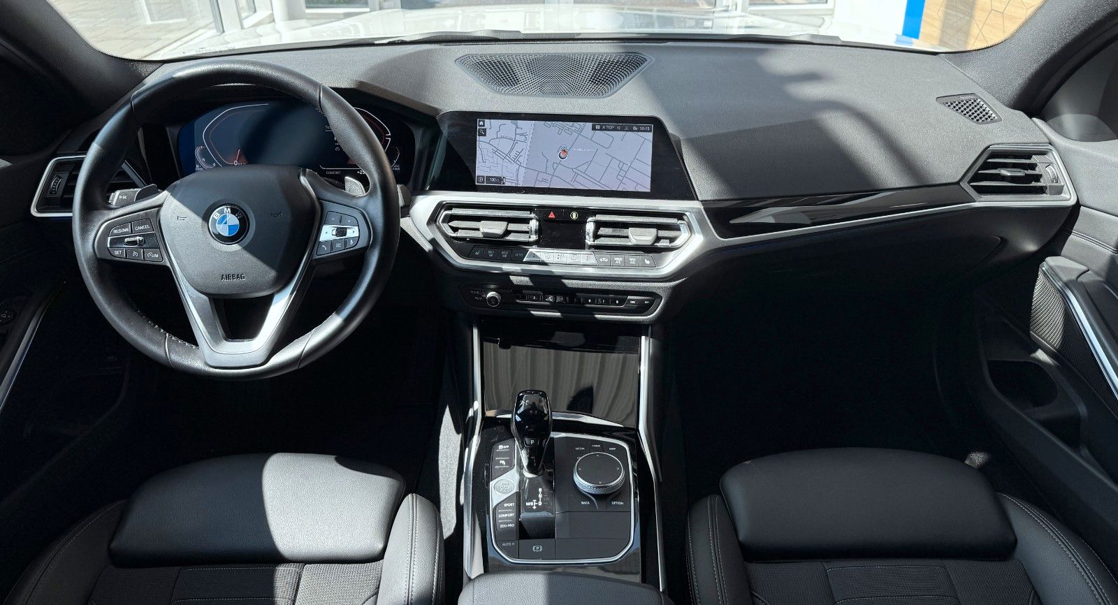 BMW 320d Touring Sport Line - Samsaru's Car Outlet