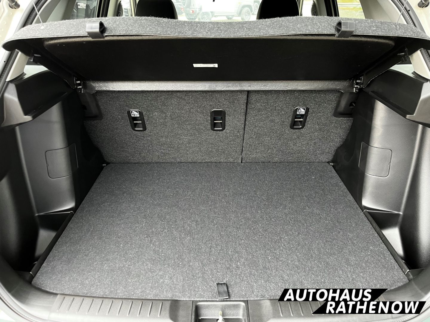 Suzuki Vitara 1.5 Hybrid Comfort 4x4 Allrad - Samsaru's Car Outlet