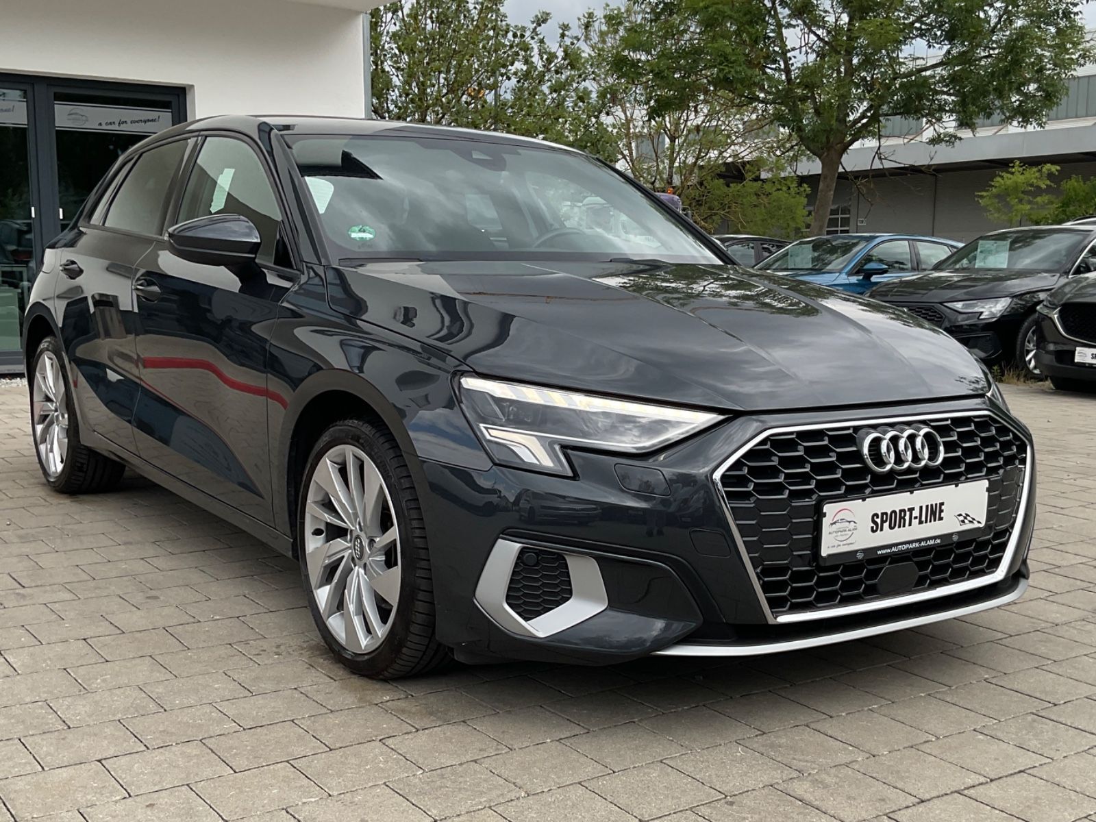 Audi A3 Sportback 35 TFSI advanced - Samsaru's Car Outlet