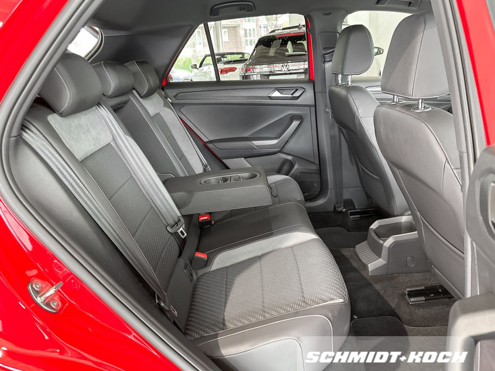 Volkswagen T-Roc 1.5 TSI - Samsaru's Car Outlet
