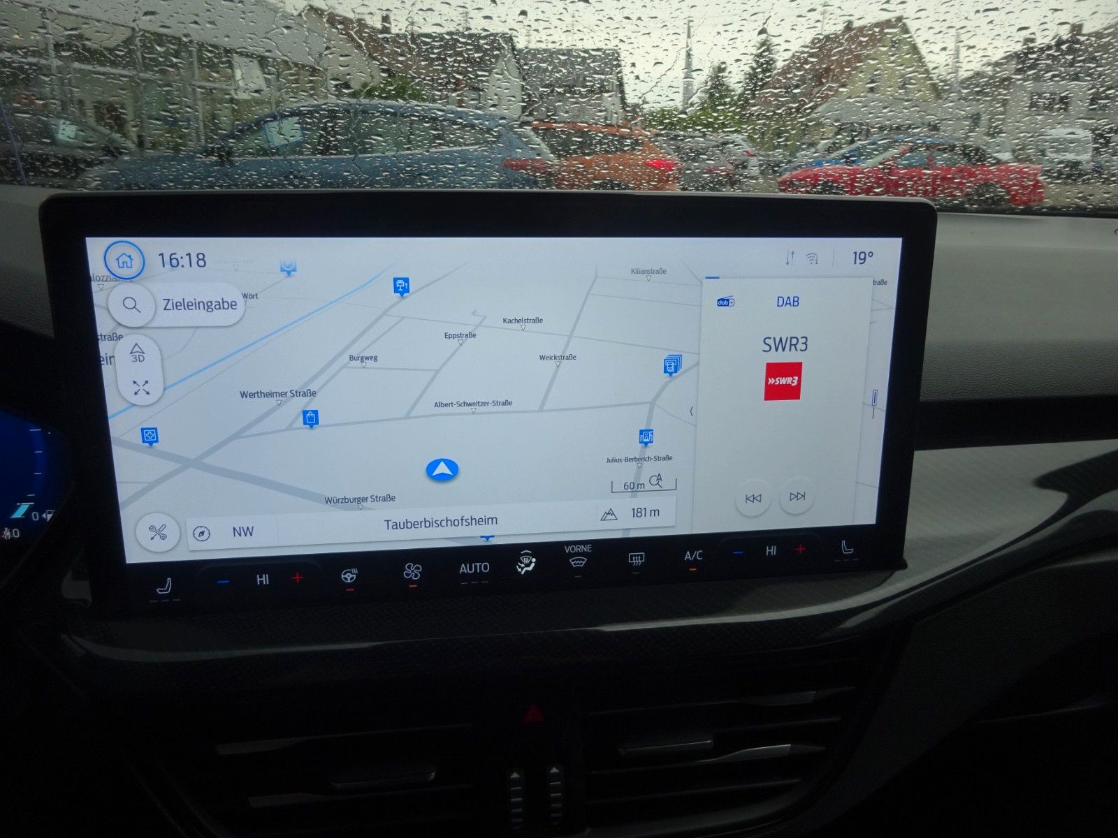 Ford Focus Turnier ST-Line X Autom AHK iACC HuD