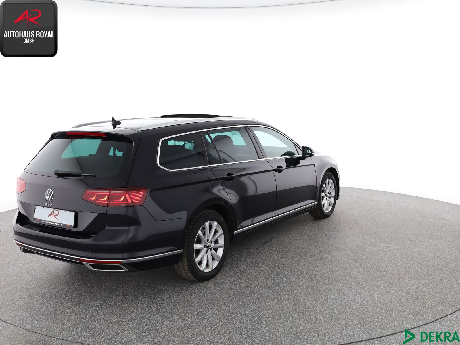 Volkswagen Passat Variant 1.4 TSI GTE - Samsaru's Car Outlet