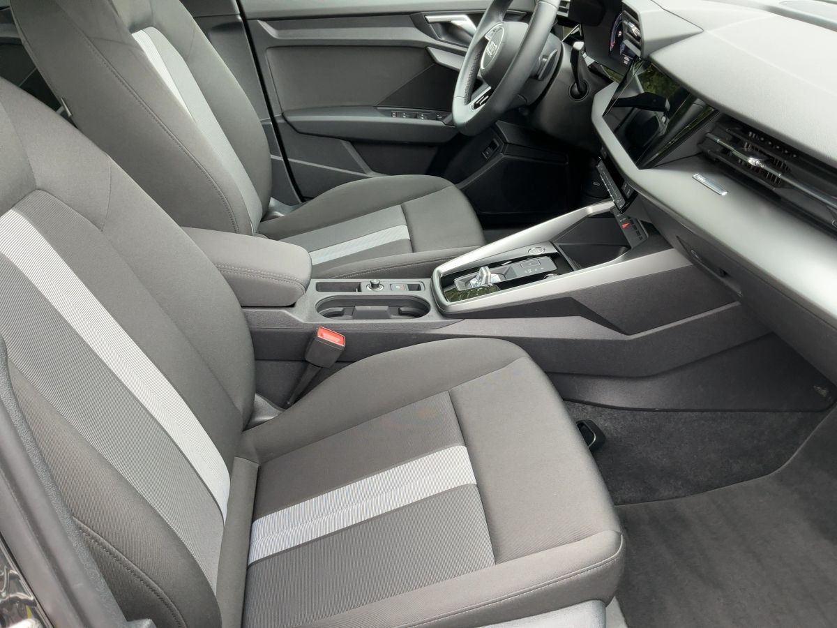 Audi A3 Limousine 30 TFSI S-TR 5JG+LED+NAV+AHK+ACC+VC