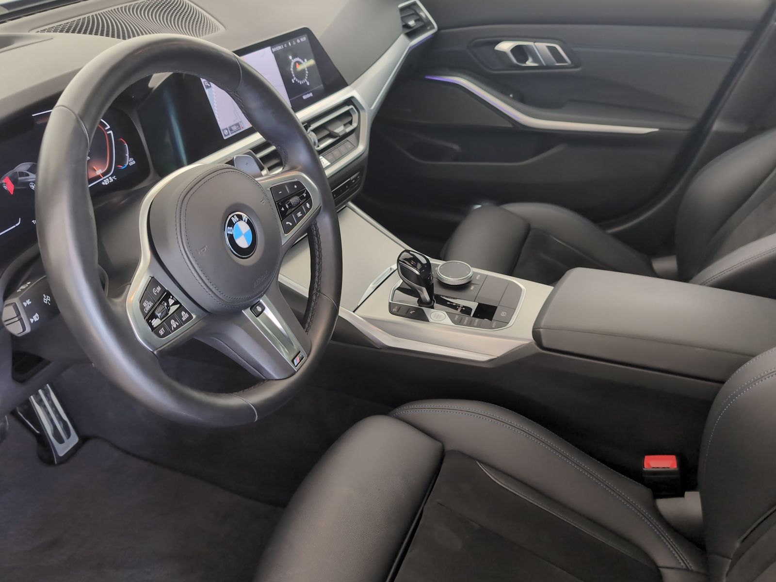 BMW 320d xDrive Limousine M Sport - Samsaru's Car Outlet