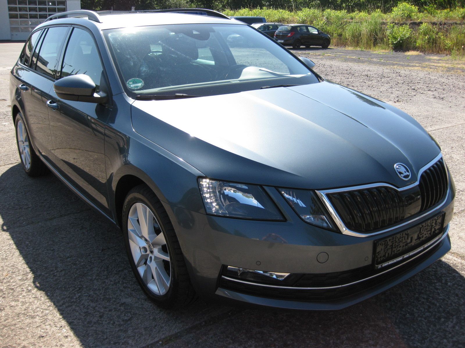 Skoda Octavia Combi Paket Business - Samsaru's Car Outlet