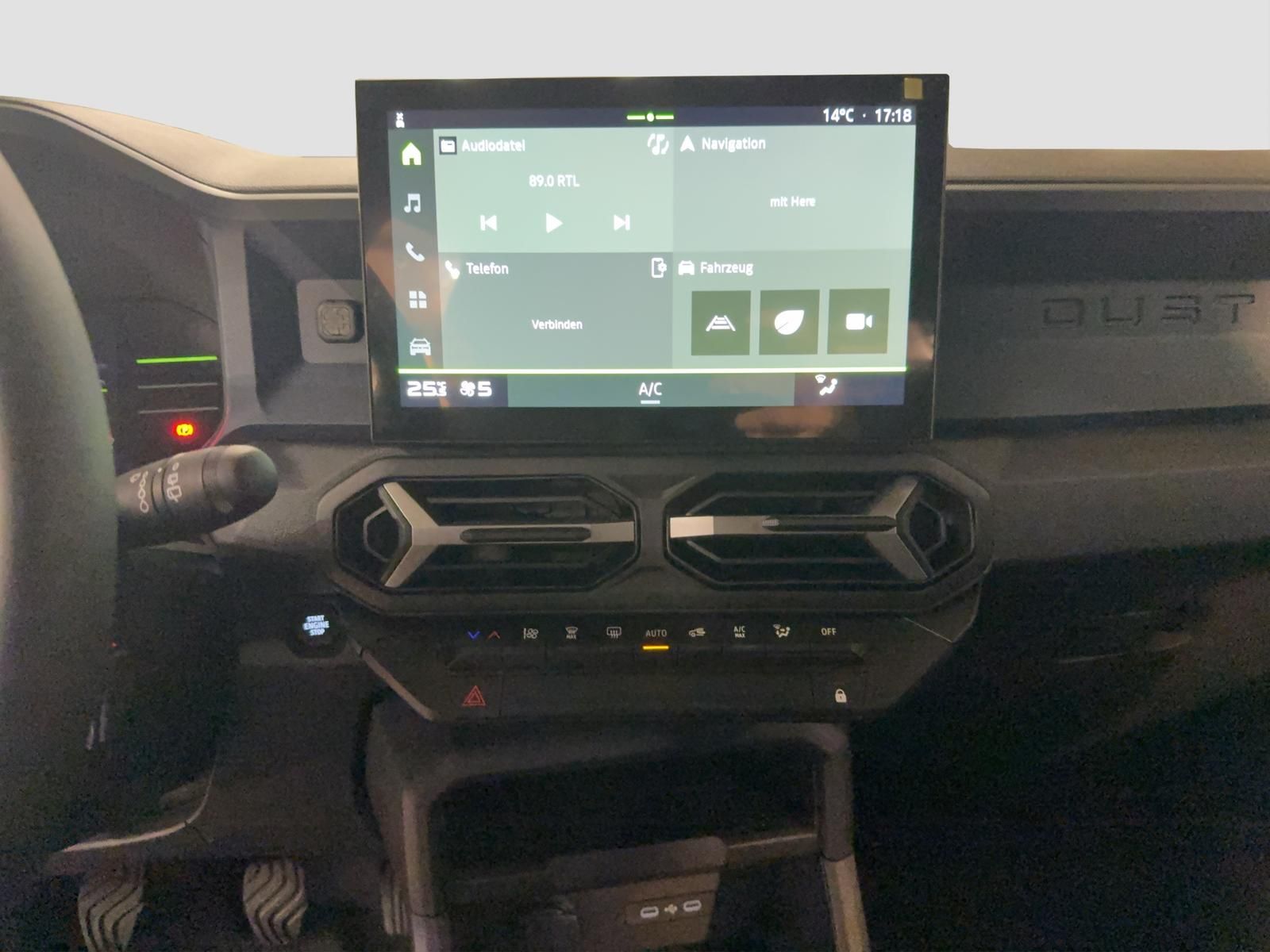 Dacia Duster TCe 130 Journey 4x4 - Samsaru's Car Outlet