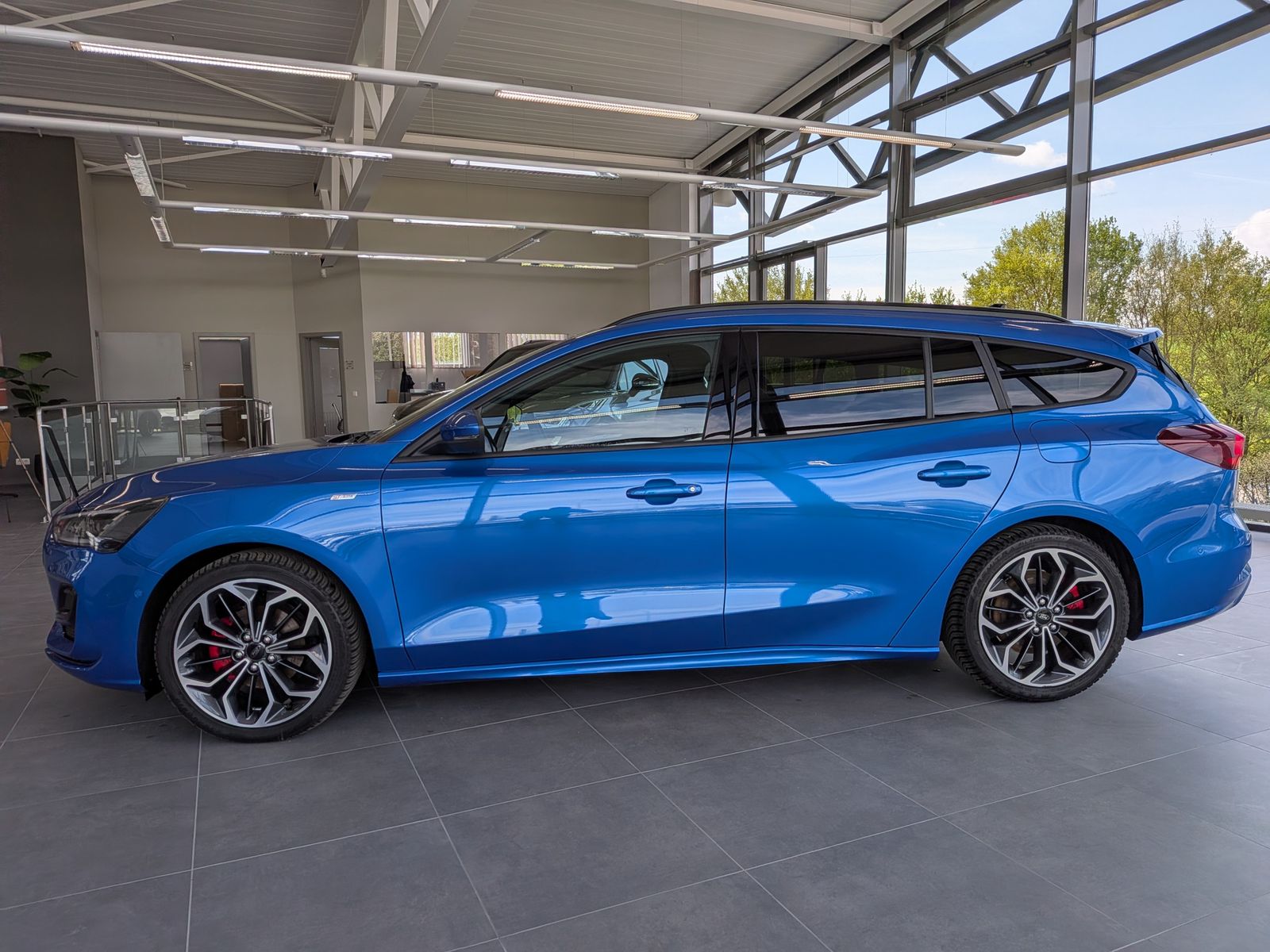 Ford Focus ST-Line X Styling Matrix B&O Pano 18"