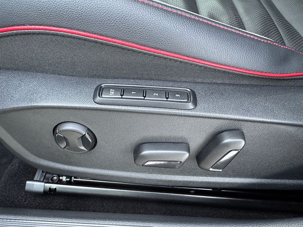 Volkswagen Golf VIII GTI Clubsport 2.0 TSI DSG *FAHRSCHUL*