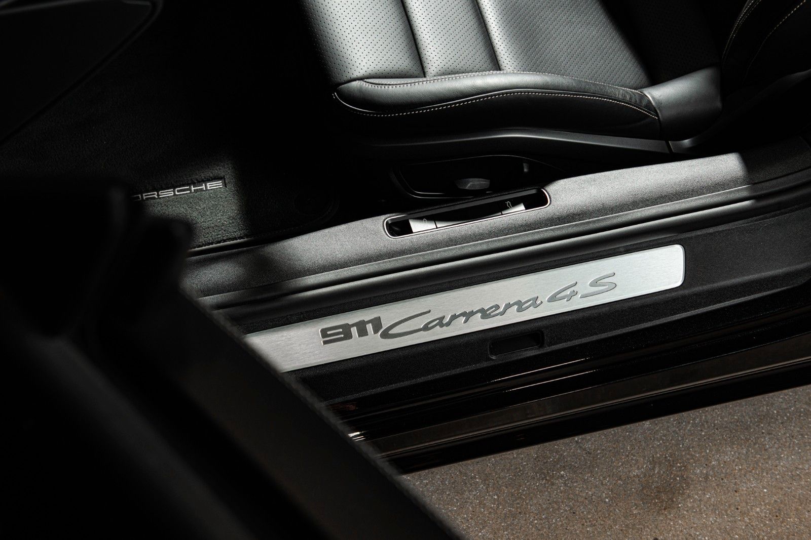 Porsche 992 .1 911 Carrera 4 S Cabriolet / 3380km / VAT