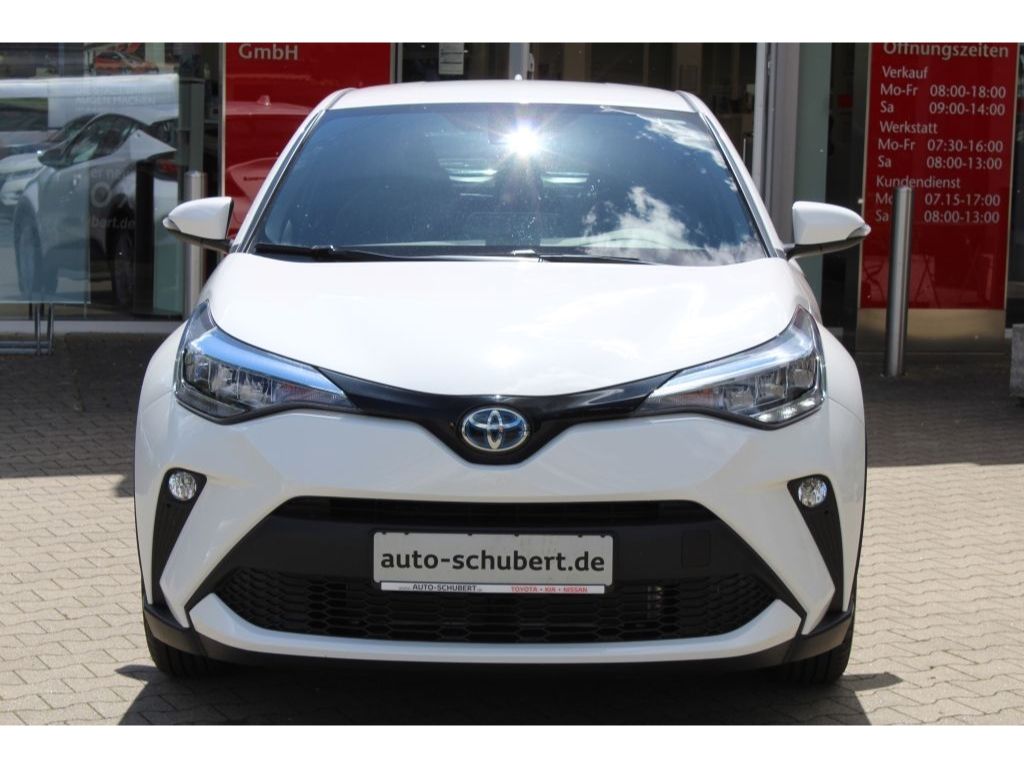 Toyota C-HR Hybrid Flow 1.8 Hybrid - Samsaru's Car Outlet