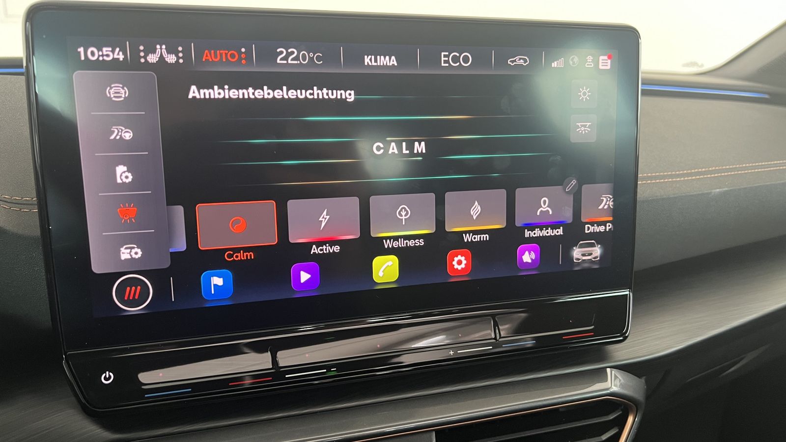 Cupra Leon Sportstourer VZ e-Hybrid - Samsaru's Car Outlet