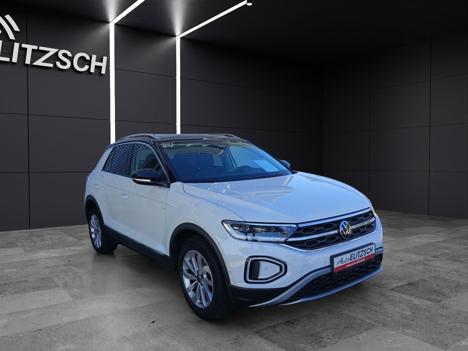 Volkswagen T-Roc TDI Style - Samsaru's Car Outlet