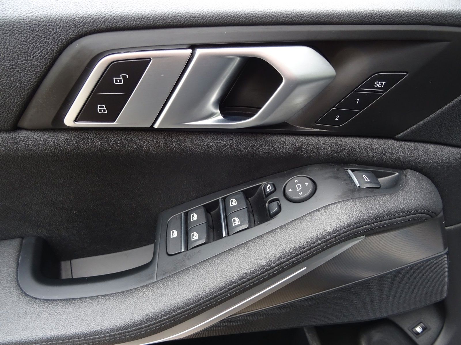 BMW X5 xDrive45e 21" Navi Leder Laser M Len AHK Keyl