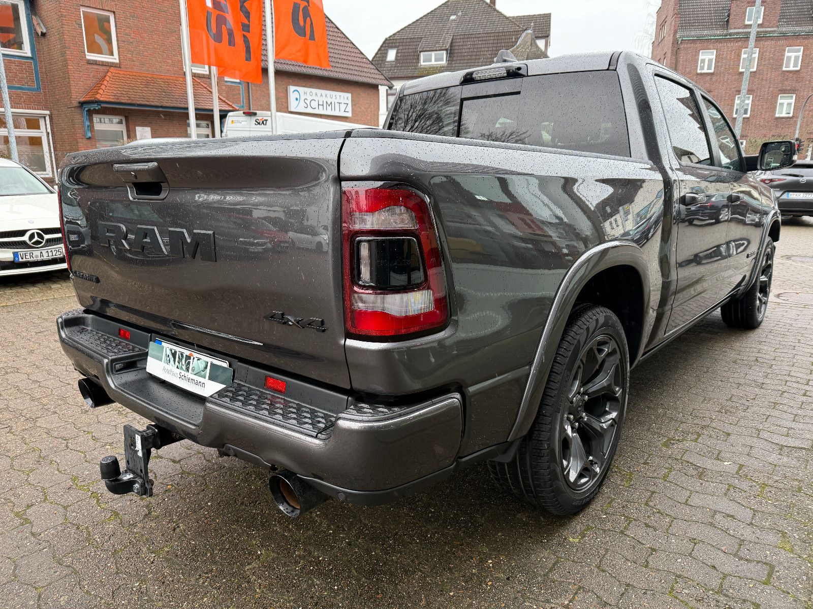 Dodge RAM Crew Cab LARAMIE NIGHT 22"/SPORTABGAS/360°