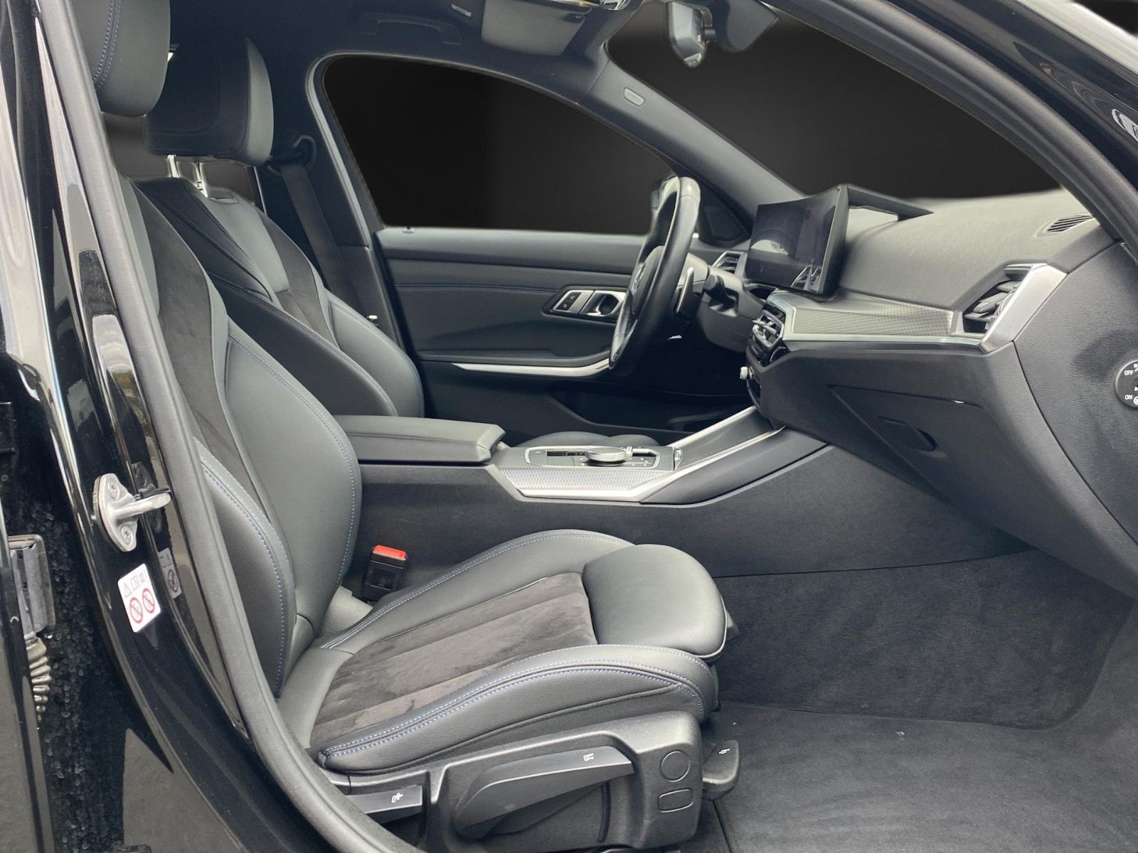 BMW 320 d xD M Sport - Samsaru's Car Outlet