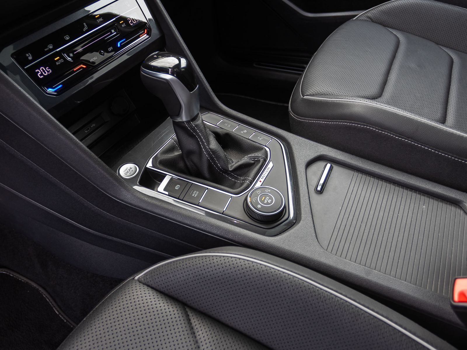 Volkswagen Tiguan Allspace 2.0 TSI R-Line 4M DSG HUD Matrix