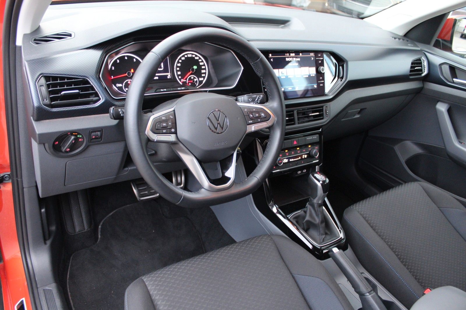 Volkswagen T-Cross United DSG - Samsaru's Car Outlet