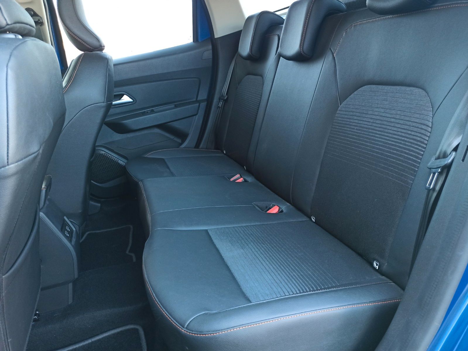 Dacia Duster II Extreme TCe 130 - Samsaru's Car Outlet