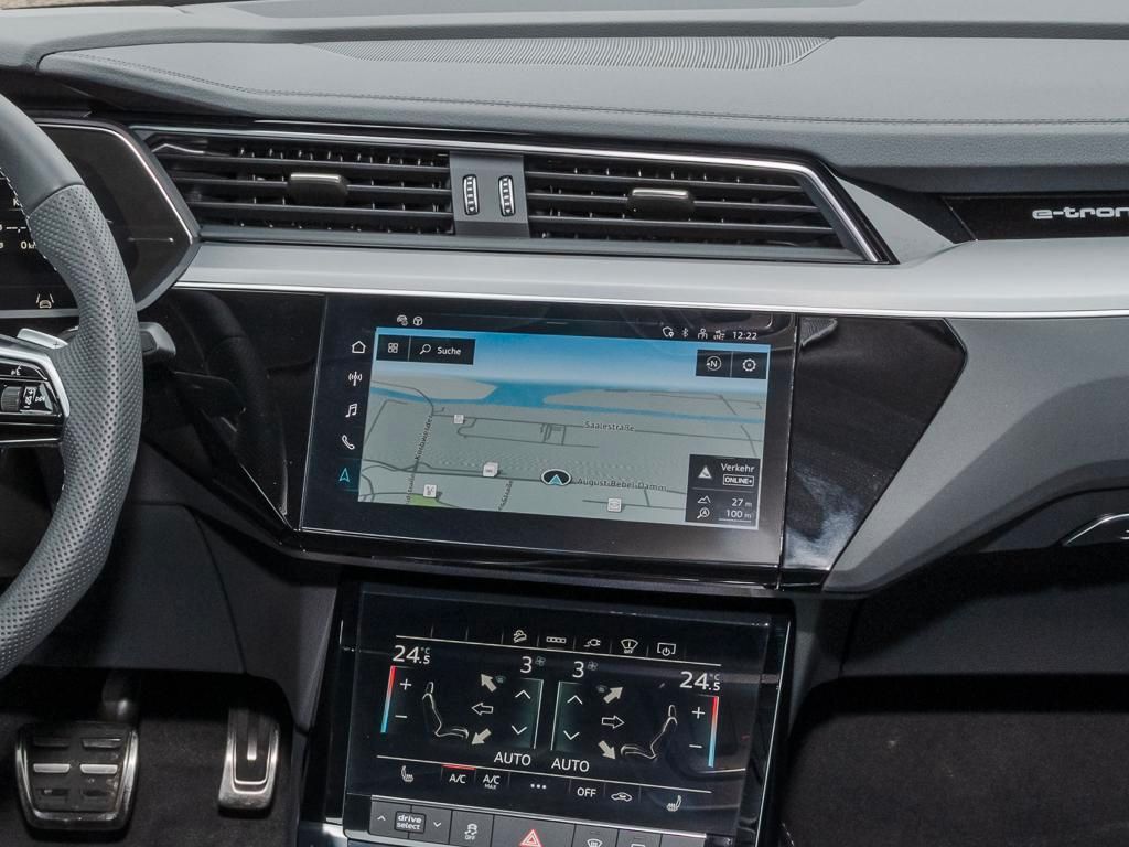 Audi Q8 Sportback 55 e-tron S line - Samsaru's Car Outlet