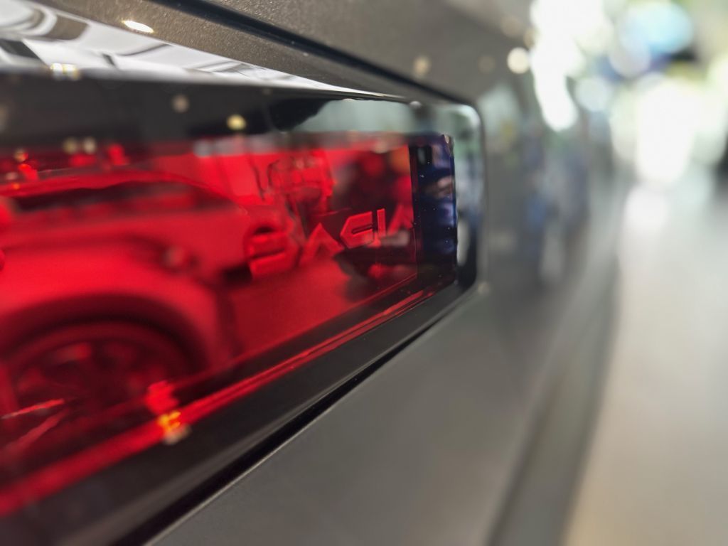 Dacia Duster Extreme HYBRID 140 - Samsaru's Car Outlet