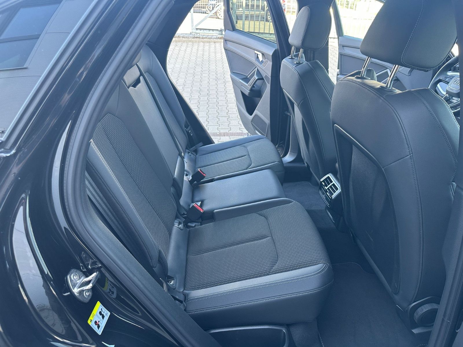 Audi Q3 35 TDI Sportback S line - Samsaru's Car Outlet