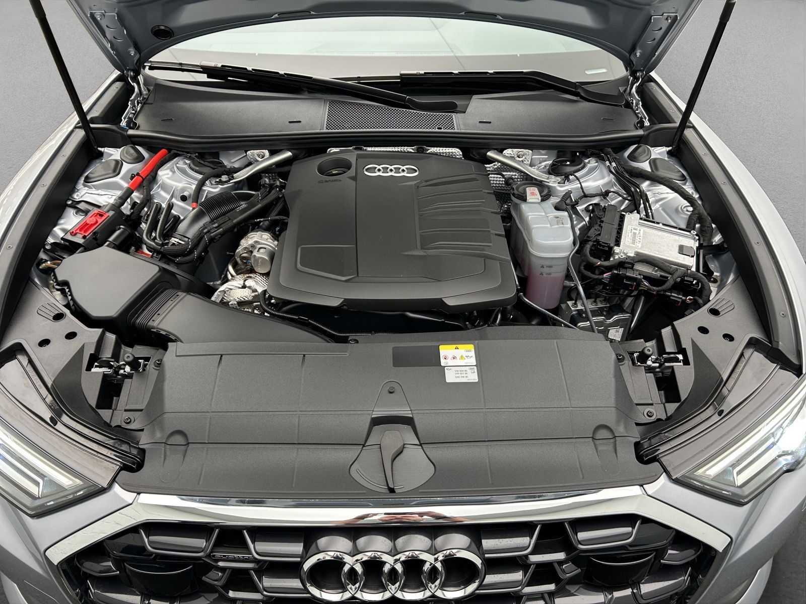 Audi A6 Avant 40 TDI quattro - Samsaru's Car Outlet