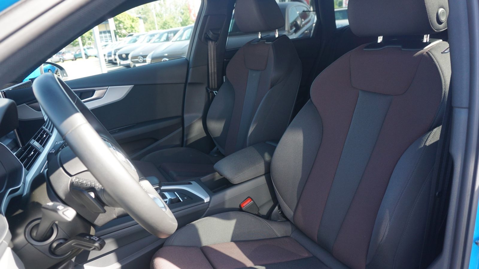 Audi A4 40 quattro S-Line - Samsaru's Car Outlet