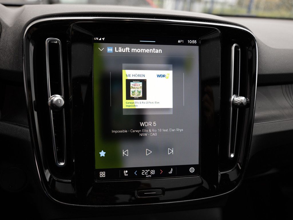 Volvo XC40 Ultimate Recharge Pure Electric AWD PANO