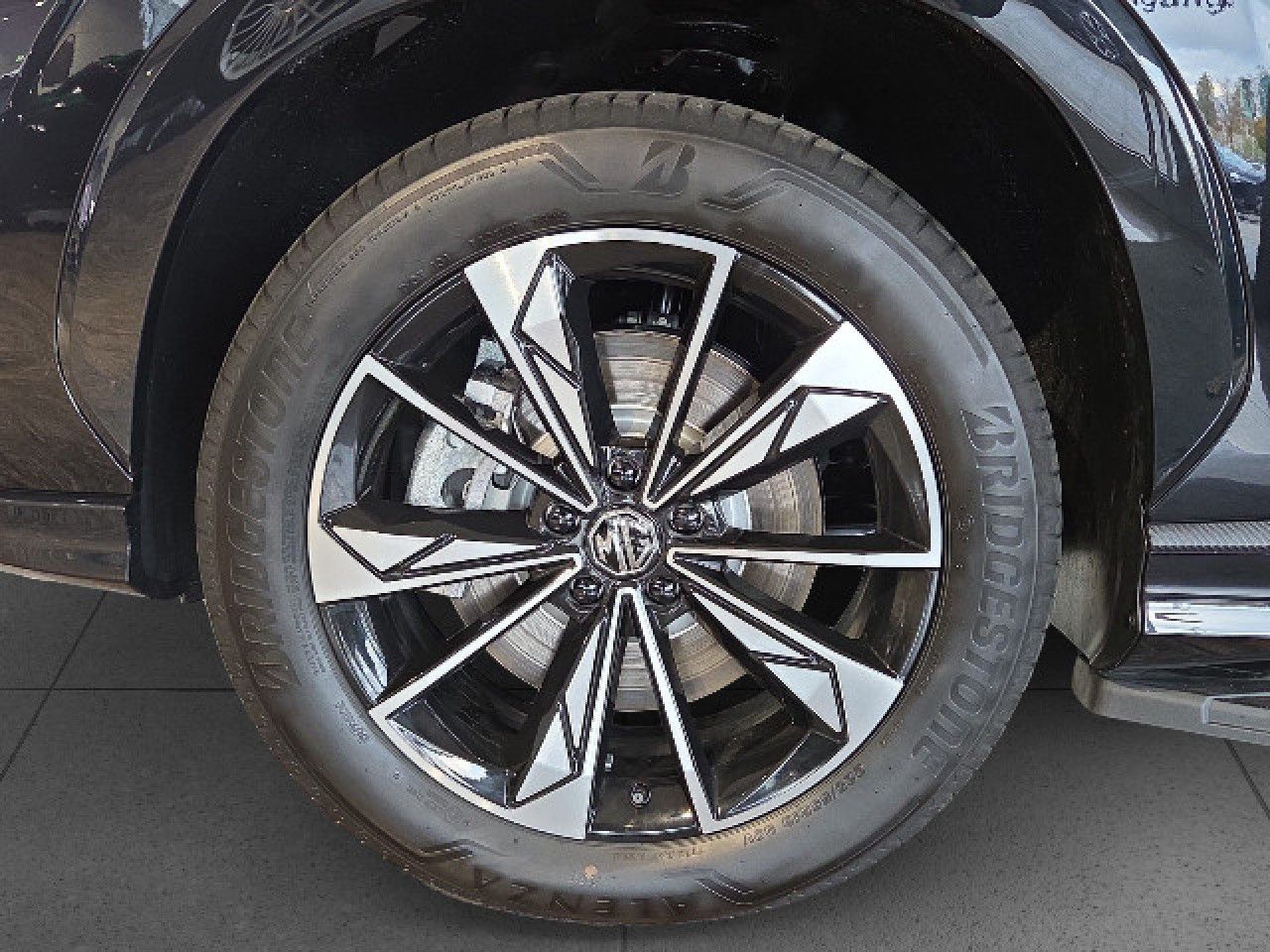 MG HS PHEV Luxury LED SiHz Navi Leder ACC 2-ZKlima