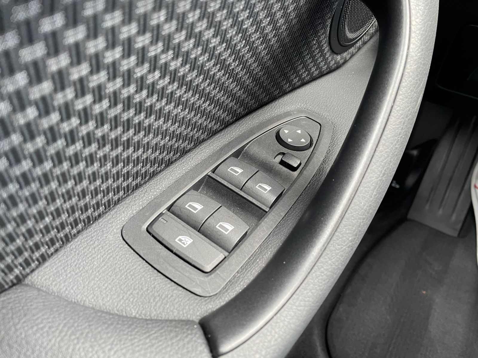 BMW X1 xDrive25e Advantage - Samsaru's Car Outlet