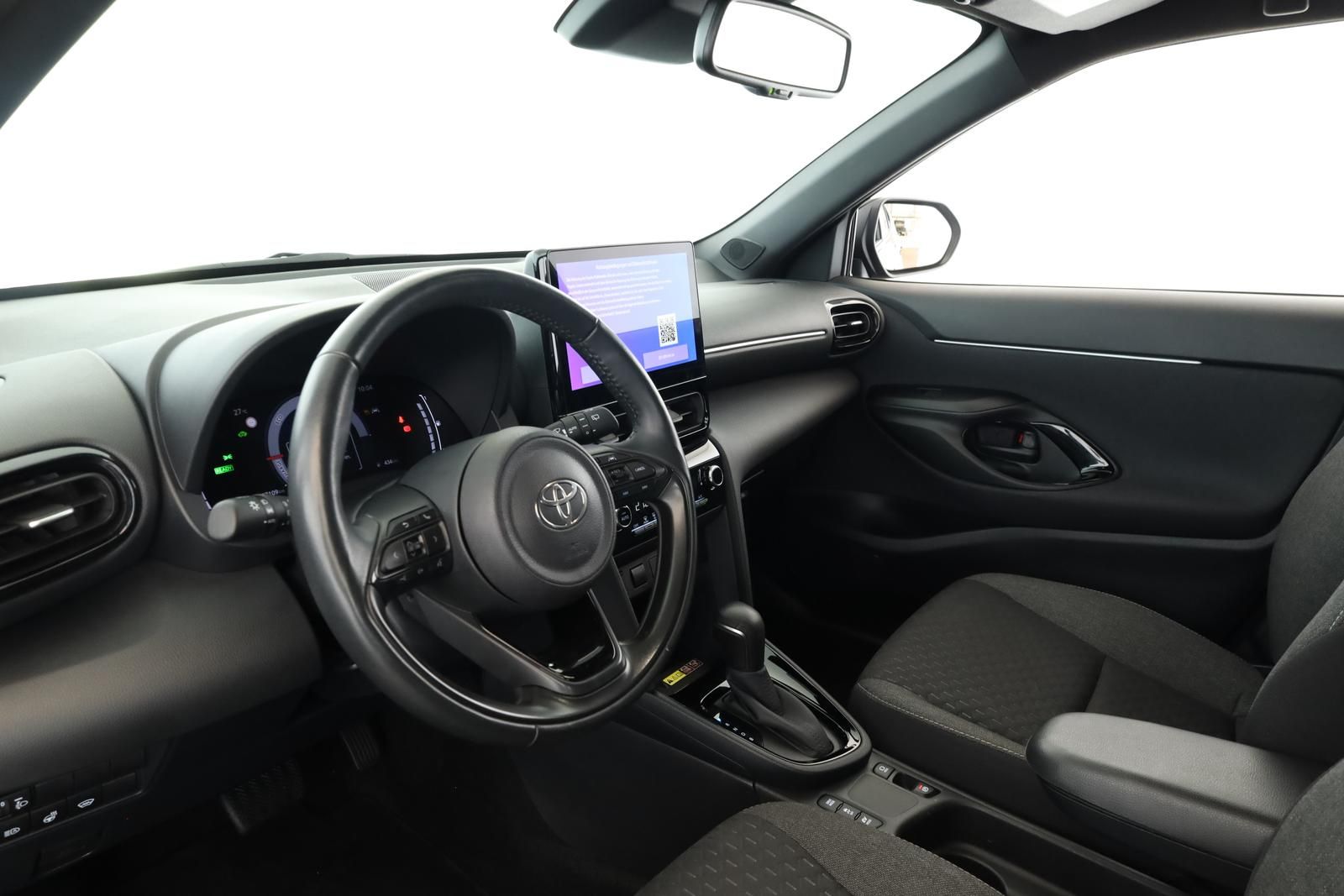 Toyota Yaris Cross CVT Team D LED Navi SHZ iACC Kam 17"