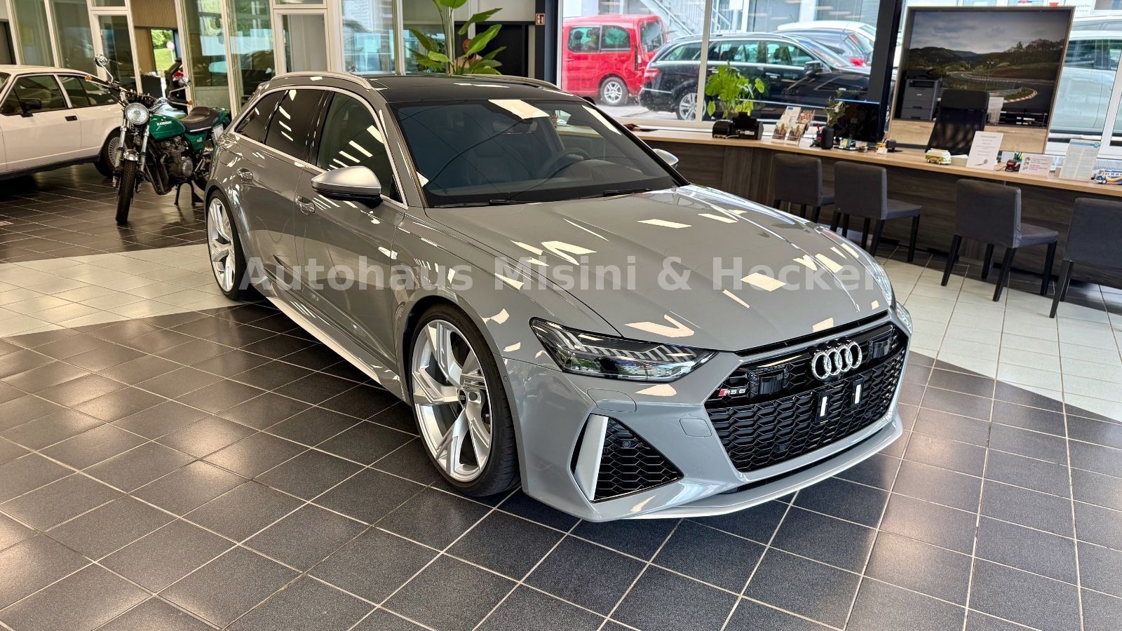 Audi RS6 Avant / Keramik / B&O A / Panorama / 305km/h