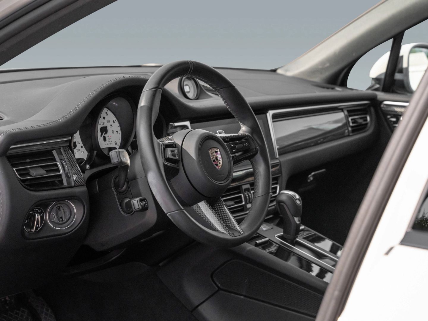 Porsche Macan GTS 21-Zoll AHK BOSE Pano Luft 18-Wege