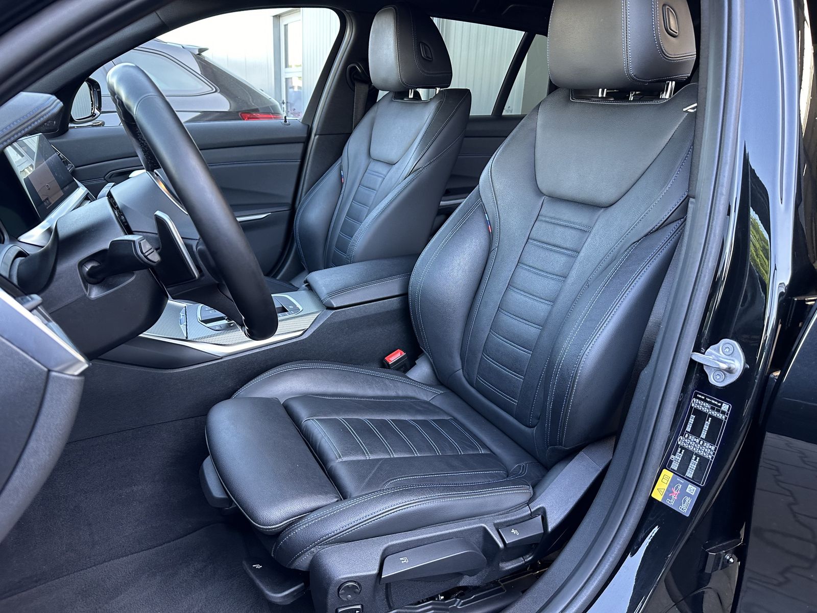 BMW 330e Touring M-Sport - Samsaru's Car Outlet