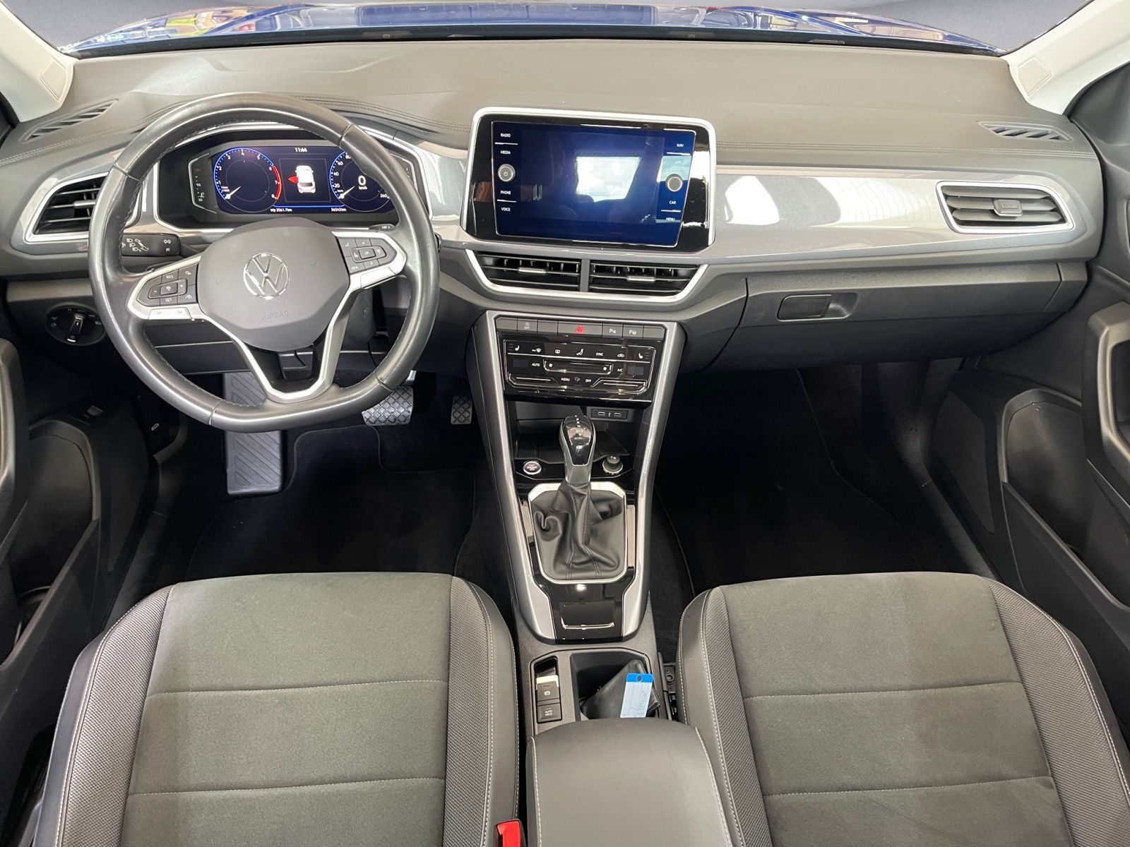 Volkswagen T-Roc 1.5 TSI - Samsaru's Car Outlet