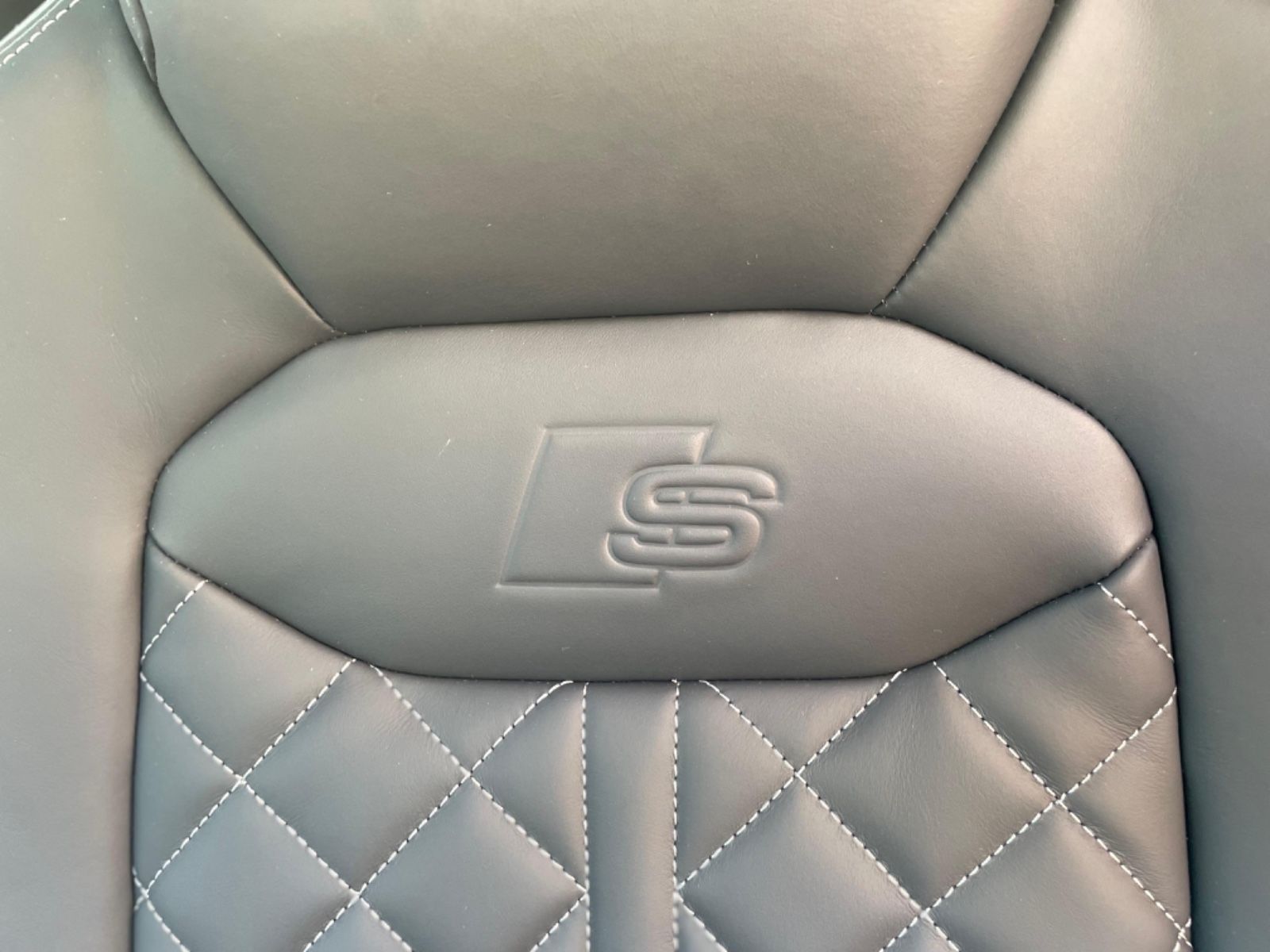 Audi Q8 50TDI S Line New - Samsaru's Car Outlet