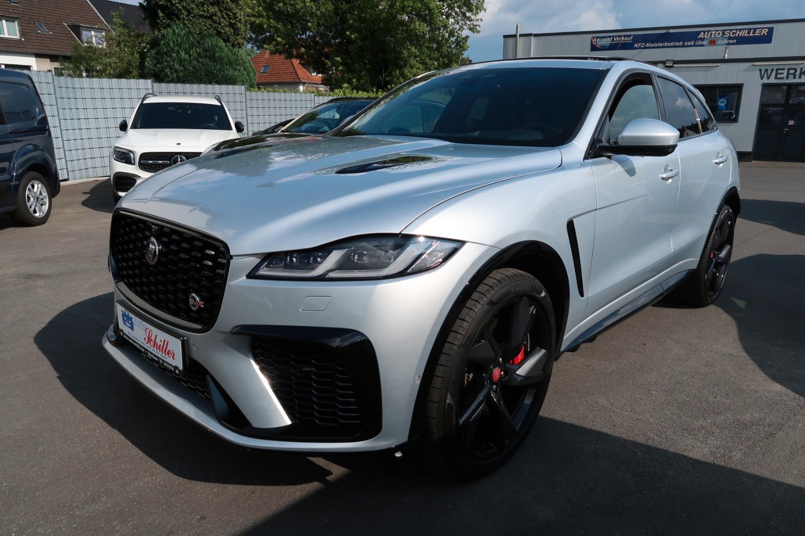 Jaguar F-Pace F-PACE SVR AWD # 26 tkm # Schiebedach...
