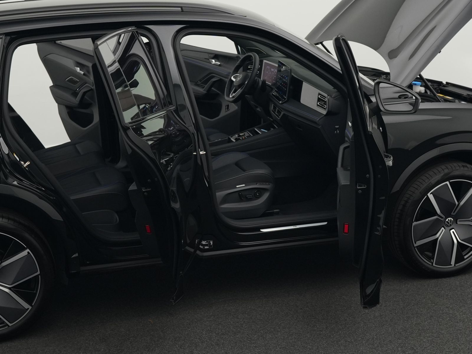 Volkswagen Tiguan R-Line 1.5 TSI eHybrid DSG AHK*R-KAM*NAV