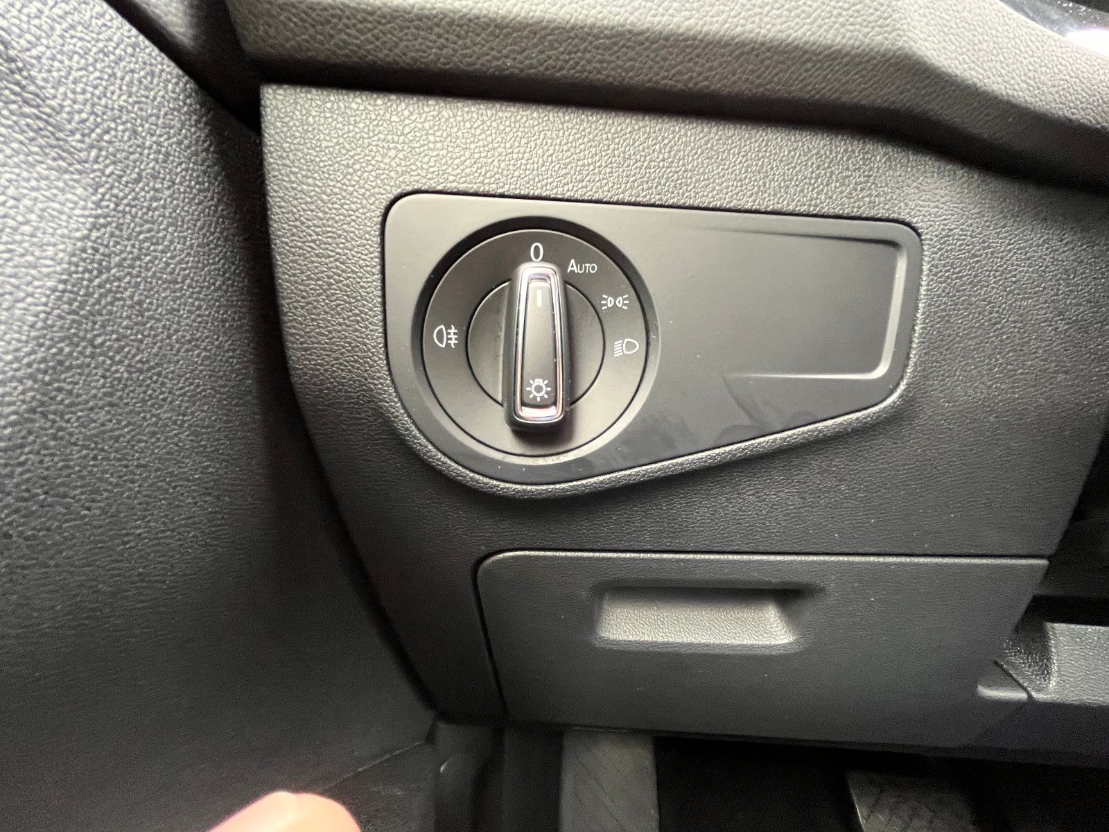 Volkswagen Tiguan Life - Samsaru's Car Outlet